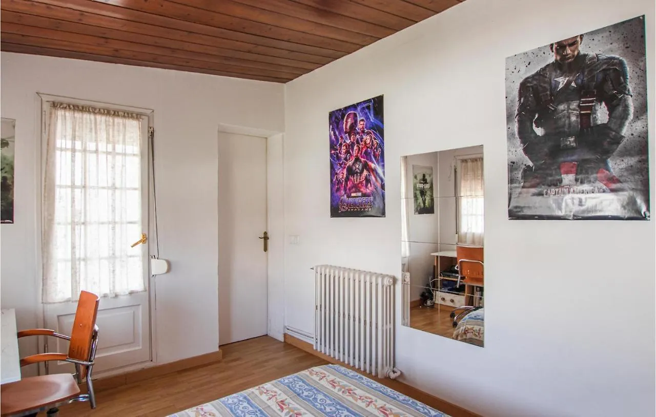 Lovely Home In Alella With Kitchen